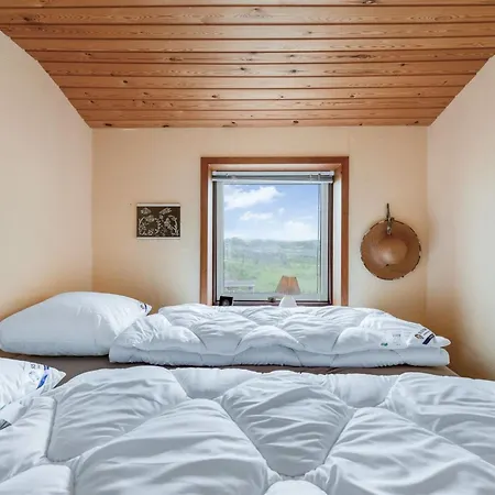 Semesterbostad Nyyrikki - 350m From The Sea By Interhome