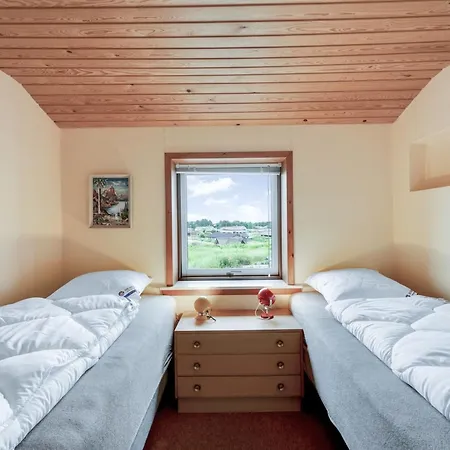 Semesterbostad Nyyrikki - 350m From The Sea By Interhome *